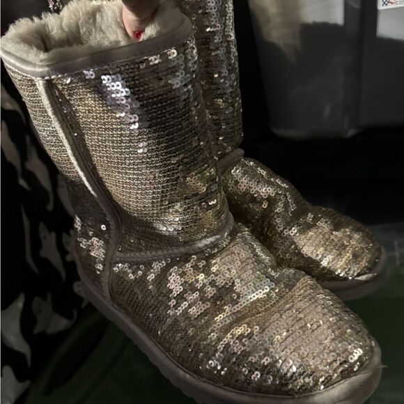 Sz 8 UGG classic short boot- gold sequin bling- EuC - Picture 8 of 15